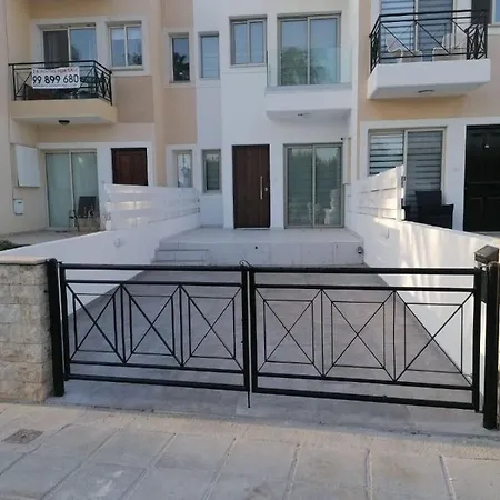 Apartment 2 Bedroom House Pyrgos